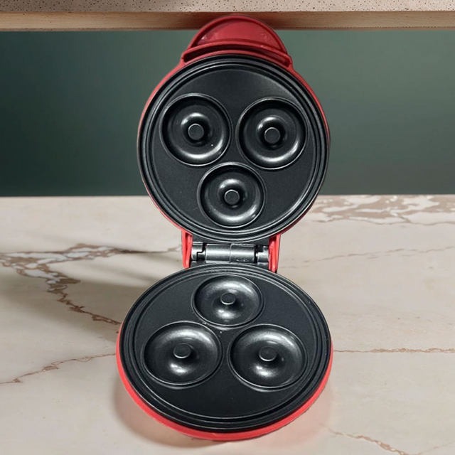 Compact Electric Donut Maker Machine – Non-Stick Mini Donut Baker for Homemade Treats, Quick Breakfasts & Desserts | Portable Kitchen Appliance for Perfect Donuts in Minutes, thetrendhood.com